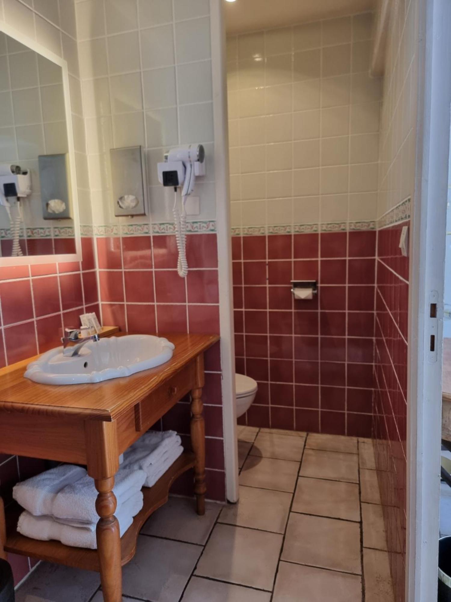 Le Relais Des Dalles - Hotel & Restaurant Sassetot-le-Mauconduit Dış mekan fotoğraf